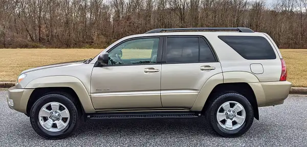 JJJ GOLD 4RUNNER by autosales by autosales