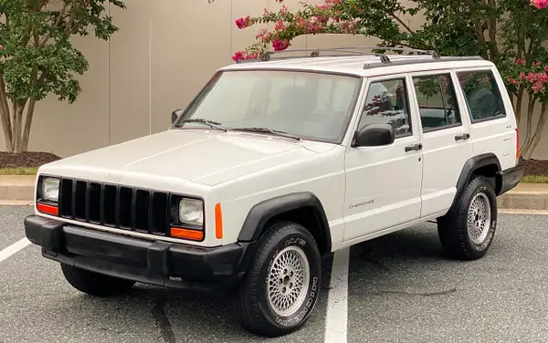 white xj by autosales by autosales