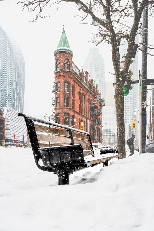 A Seat in the Snow