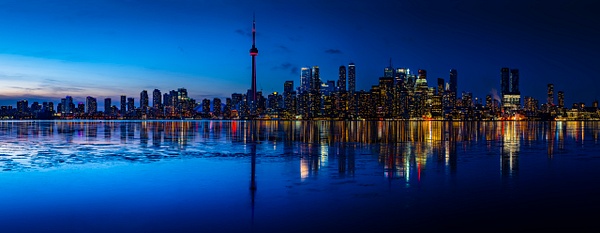 Toronto Blue Skyline - DEE POTTER 