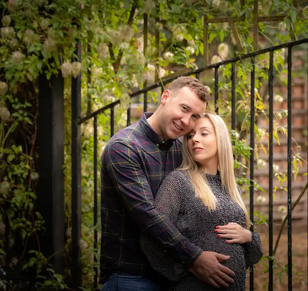 Leanne and Jonny Maternity Shoot-9 by Stephen Hope
