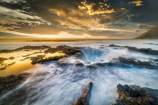 Thor's Well - Home - Clifton Haley Photography 