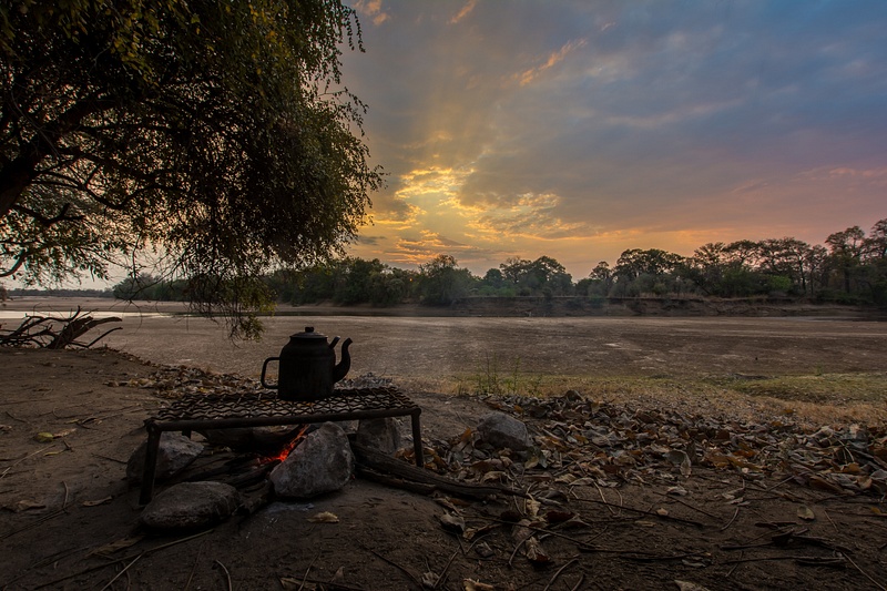 Zambia-Bush-Offroad-Fireplace