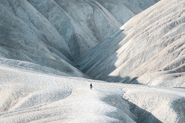 Man Alone - Death Valley - Tao of The Lens