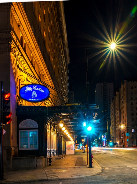 Ritz Carlton - A walk at night in ... Montreal - Luc Jean Photography