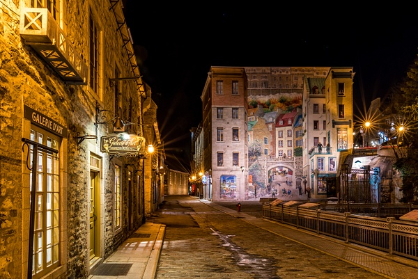 Gallerie douce passion - Fesque murale - Luc Jean - A walk at night in ... 