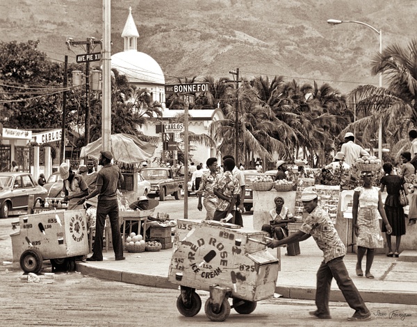 Rue Bonne Foi - Haiti in the 1970s - Sean Finnigan Photo 