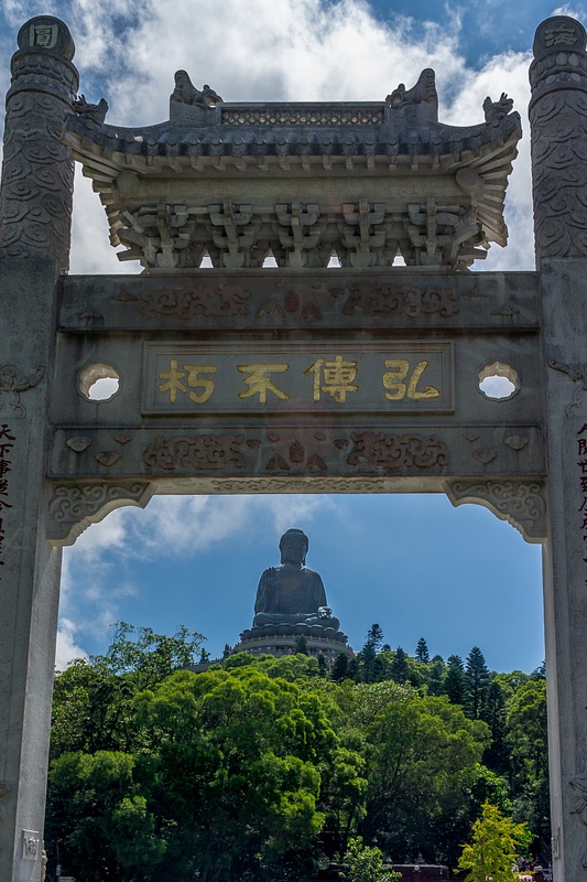 Tian Tan Buddha 4