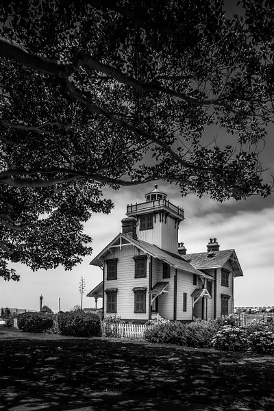 Point Fermin Lighthouse  3 B&W by ScottWatanabeImages