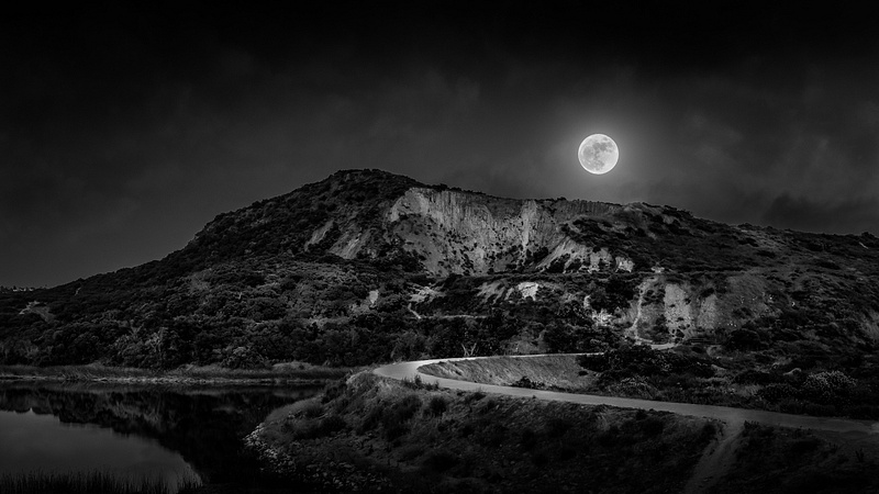 Mt. Calavera : Full Moon B&W