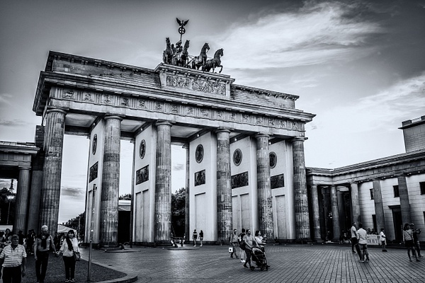 Brandenburg Gate, Berlin - Black and White - Arian Shkaki