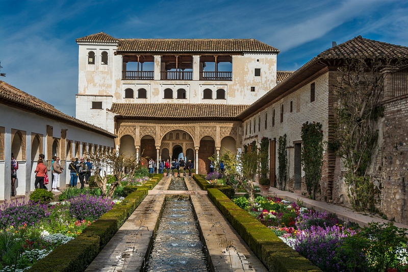 The-Palacio-de-Generalife-Alhambra-Granada-Spain