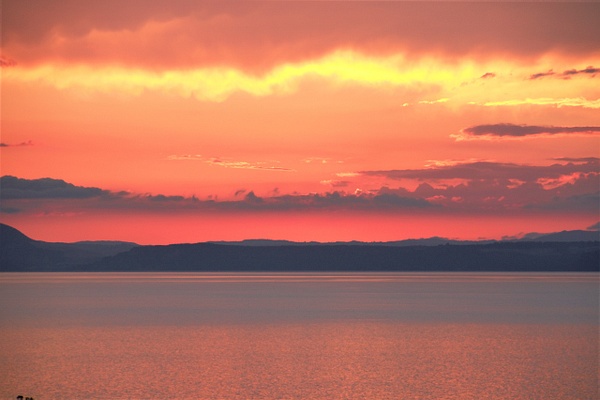 sunset over Taupo 5 - Graham Reichardt