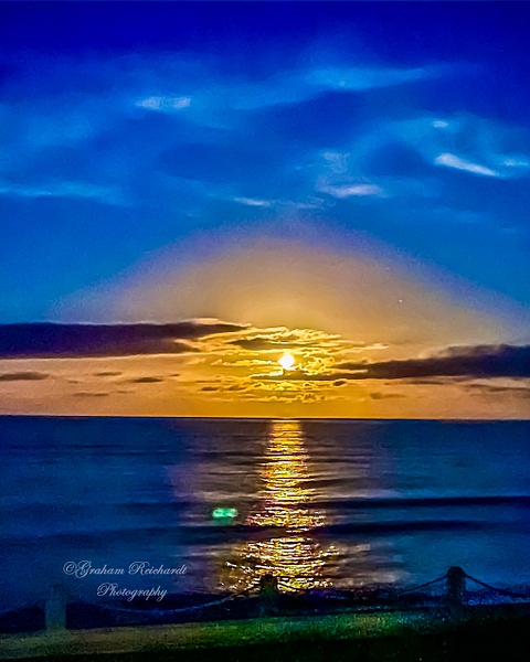 moon rising over the sea at Pukehina NZ - Night Sky - Graham Reichardt