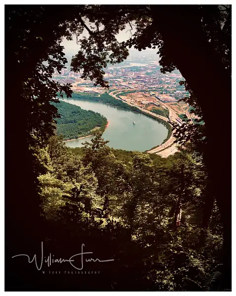 Moccasin Bend Tennessee River by WilliamFurr