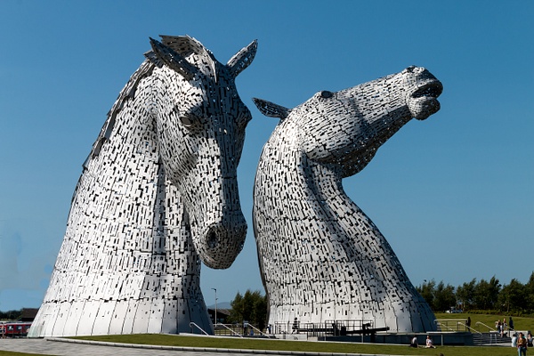 Kelpies 2 - Castles and Landscapes - Ronald Bell