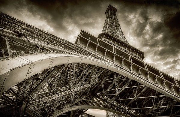 Eiffel Tower, Paris France - Peter Aragone 