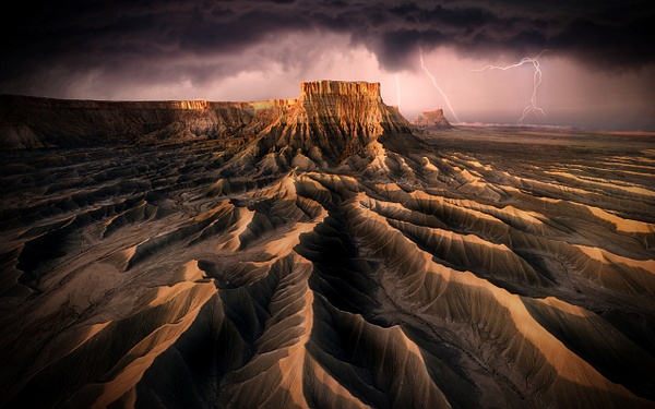 Storm Over the Badlands, Utah - Peter Aragone 