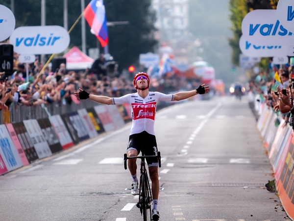 Mollema's biggest victory - Home - Heather Morrison Photography