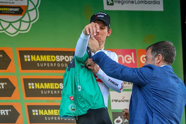 20191012-Mollema recieving the new jersey in honour of Felice Gimondi - he wasnt expecting it to be front fastening - Heather Morrison Photography