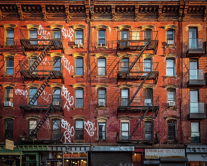 2018_001 - Facade - New York