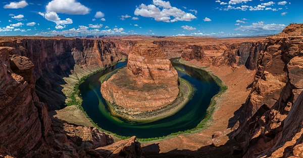 Horseshoe Bend Panorama - Clicking with Nature Photography 