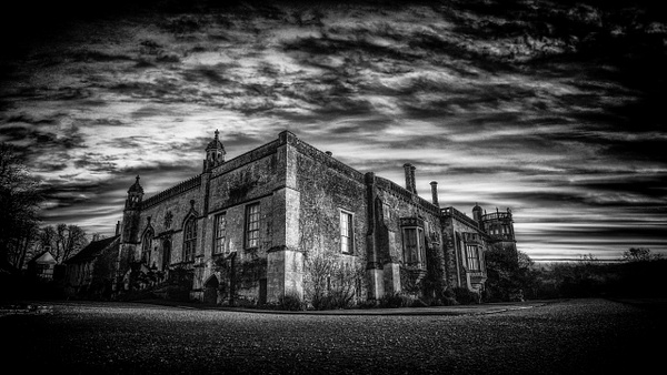 Lacock Abbey - Monochrome Dawn - Andrew Newman Photography