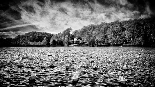 Stourhead Pantheon Temple and Lake - Andrew Newman Photography 