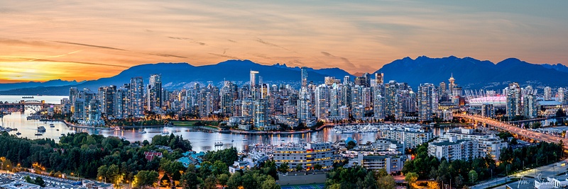 Vancouver Skyline 3840px wide sRGB