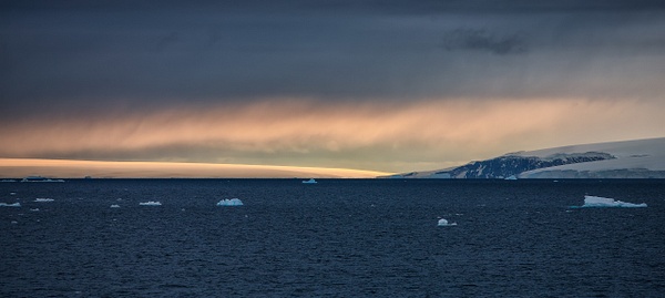 2 - Antarctic Sound (3) - ANTARCTICA  - January 2010 - François Scheffen Photography