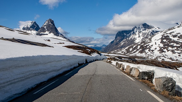 2c. Trollstigen (1) - NORWAY Bergen - Kirkenes - François Scheffen Photography 