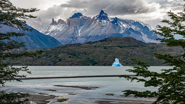 10 T. del Paine Lago Grey &amp; Rio Pingo (1) - François Scheffen Photography
