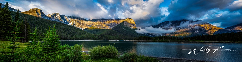 Upper Kananaskis Lake.jpeg