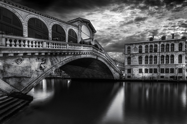 Rialto Bridge, Venice, Italy - Scott Kelby Photography