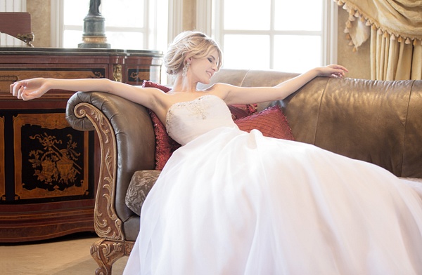 Tuckered Out Bride - Scott Kelby Photography