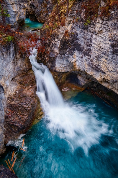 Beauty Creek Fall - Home - Yves Gagnon Photography 