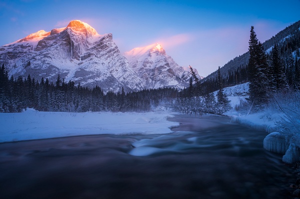 Freezing Morning Sunrise Canadian Rockies, Banff National Park, Alberta, Canada - Home - Yves Gagnon Photography