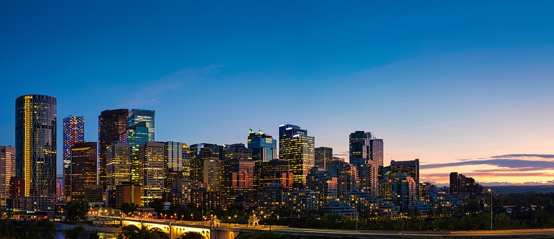 Panoramic Nightlights Sunset City of Calgary Sklyline_