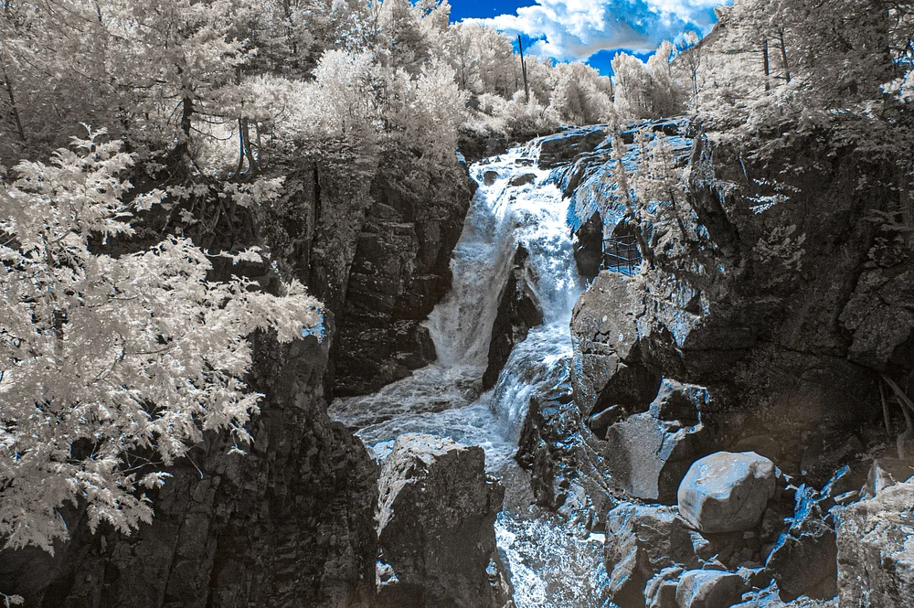 Stunning Infrared Waterfall in Autumn Colors (IR7964)