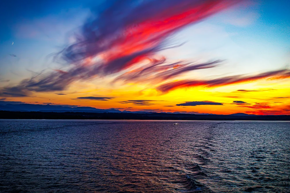 Majestic Twilight Over Serene Waters