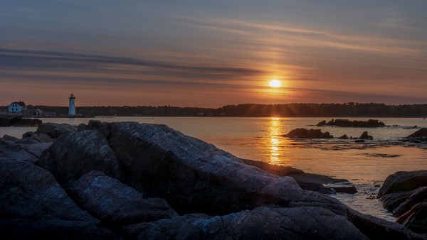 Portsouth Lighthouse at Sunrise - Landscapes - Guy Riendeau Photography 