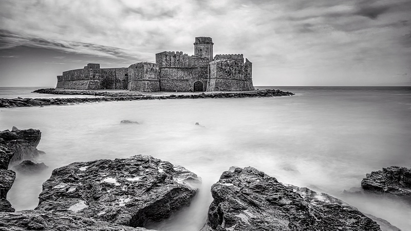 Calabria Ionian Capa Rizzuto Castle_Final-