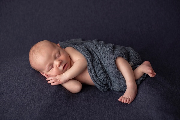 IMG_1002p - Antonio's newborn session - Erin Larkins Photography 