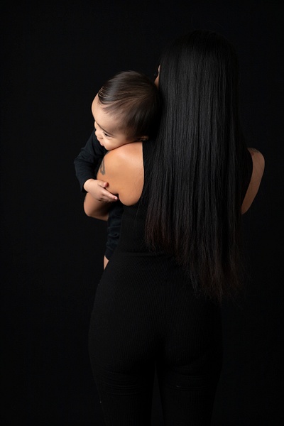 IMG_4963 - Wendee's 1 year motherhood session - Erin Larkins Photography 
