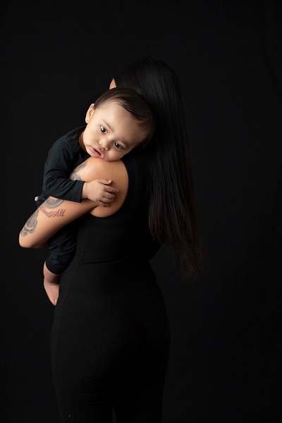 IMG_4980 - Wendee's 1 year motherhood session - Erin Larkins Photography 