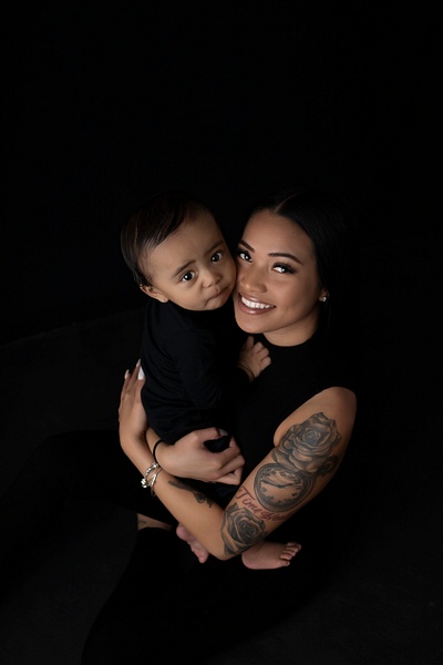 IMG_4851 - Wendee's 1 year motherhood session - Erin Larkins Photography