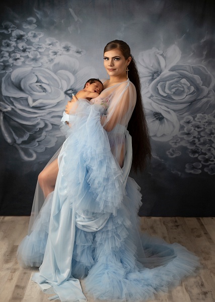 IMG_1456 - Guilliana's newborn motherhood session - Erin Larkins Photography
