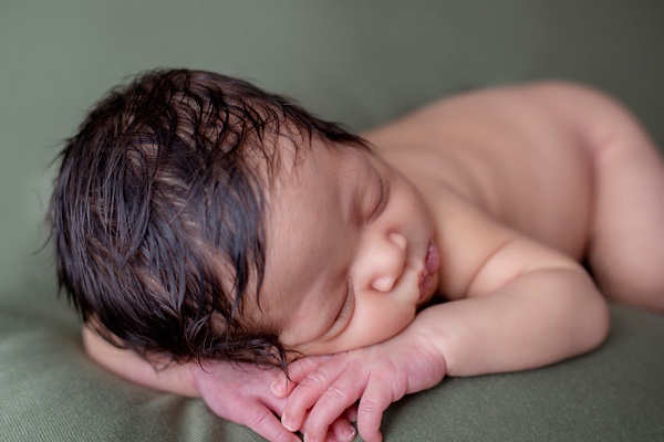 IMG_1271nat - Apollo's newborn - Erin Larkins Photography 