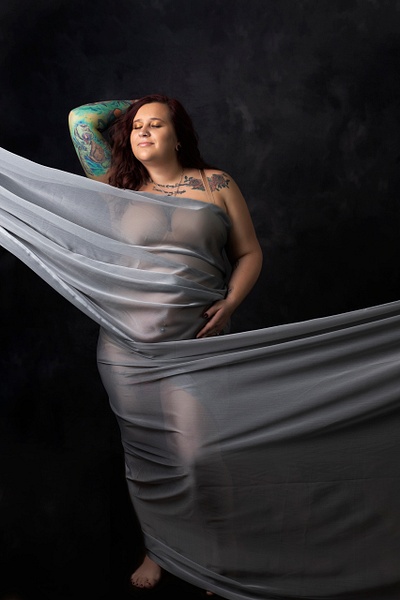 IMG_3805blk - Breeyona's maternity session - Erin Larkins Photography 