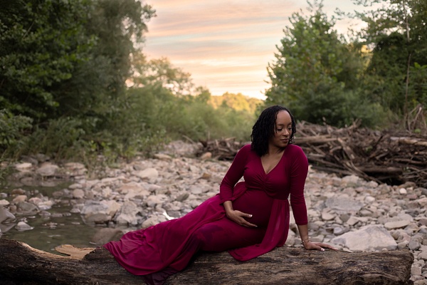 IMG_2347 - Tammera's maternity session - Erin Larkins Photography 
